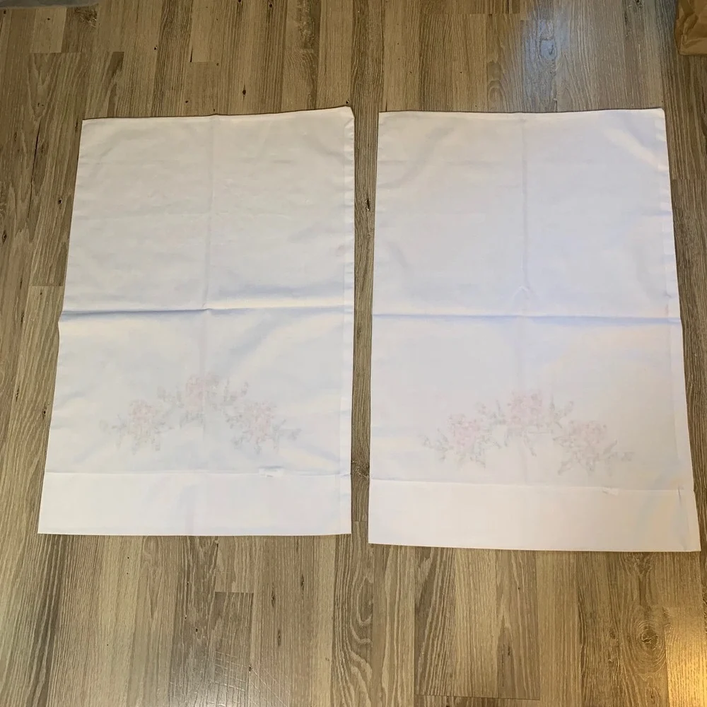 Vintage Dan River Pillowcases‎ No Iron Floral Embroidered Set of 2 Cottagecore